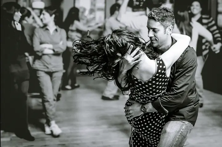 Affiche de Mi Bachata · Halles de l'Île · Genève (lun 24 août)